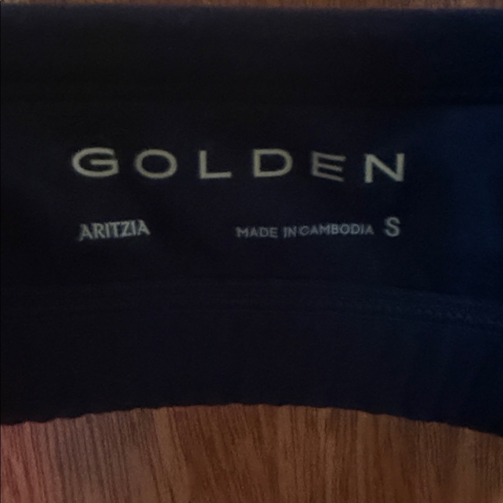 Aritzia Butter Sports Bra Black Small Soft Minimal Athleisure Yoga Top - Picture 2 of 3